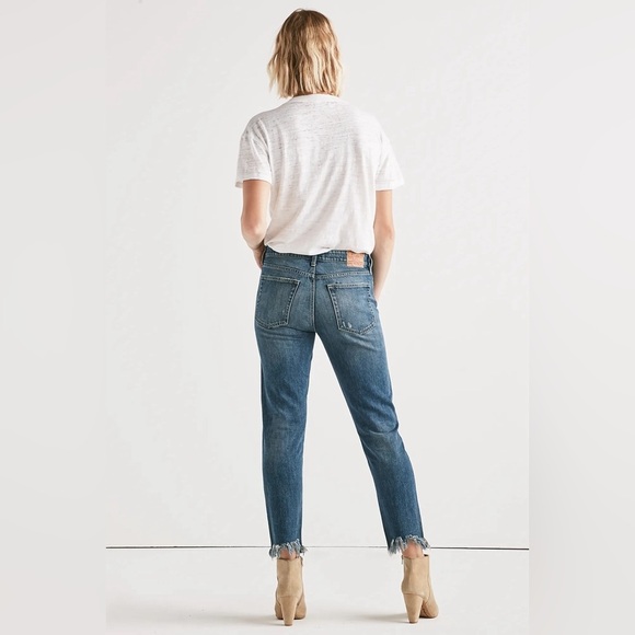 Lucky Brand Sienna Slim Boyfriend Jeans Size 10 - Picture 1 of 12